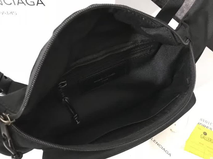 BALENCIAG巴黎世家 頂級原版品質 黃色繡花 胸包 腰包 男女同款 482389  BL1317